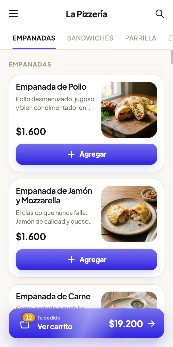 Menú de una pizzería en el celular: empanadas con fotos, precios y botón de agregar al pedido